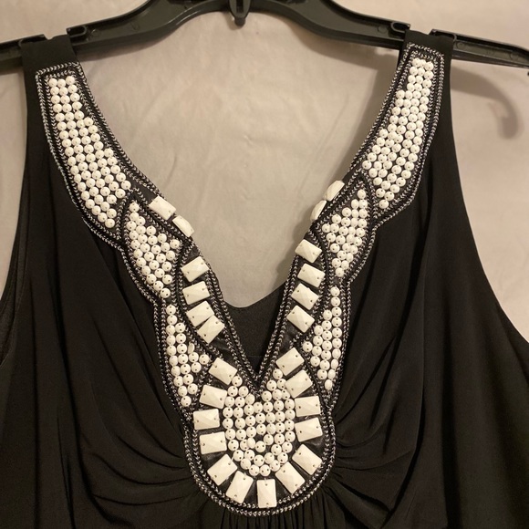 Ronnie Nicole size 6 long Black with bead work - Picture 3 of 4